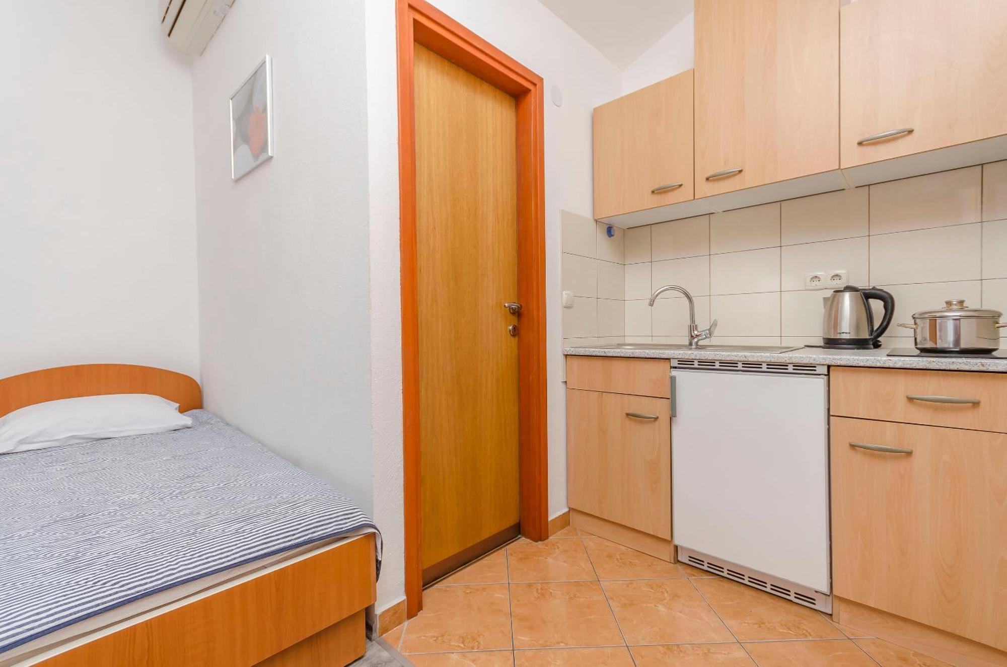 Apartments Rajka Vodice Esterno foto