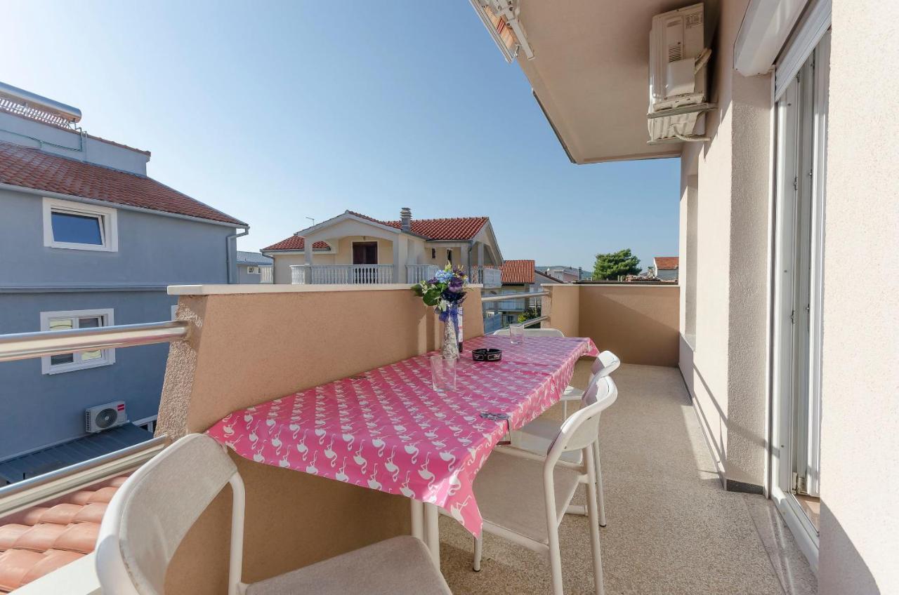 Apartments Rajka Vodice Esterno foto